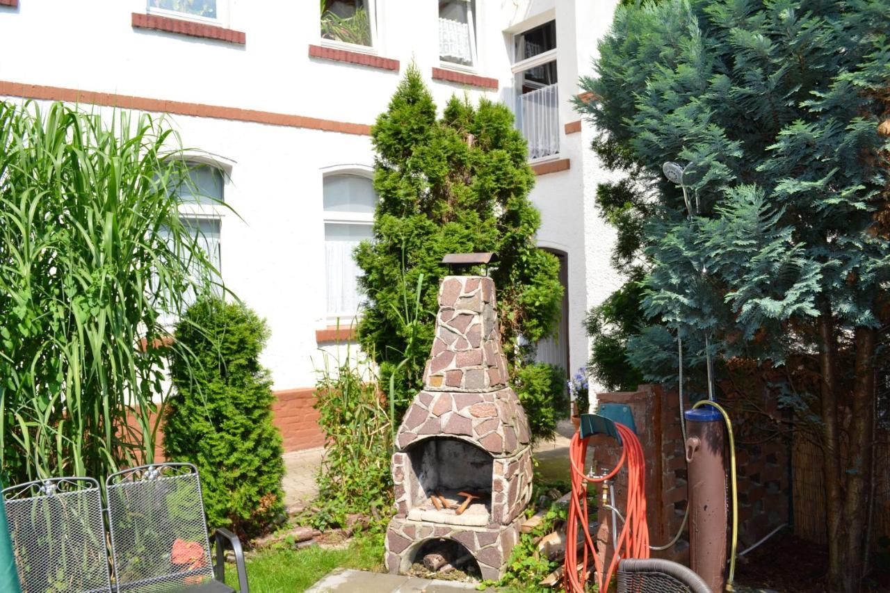 2-Raum Ferienwohnung In Connewitz Leipzig Buitenkant foto