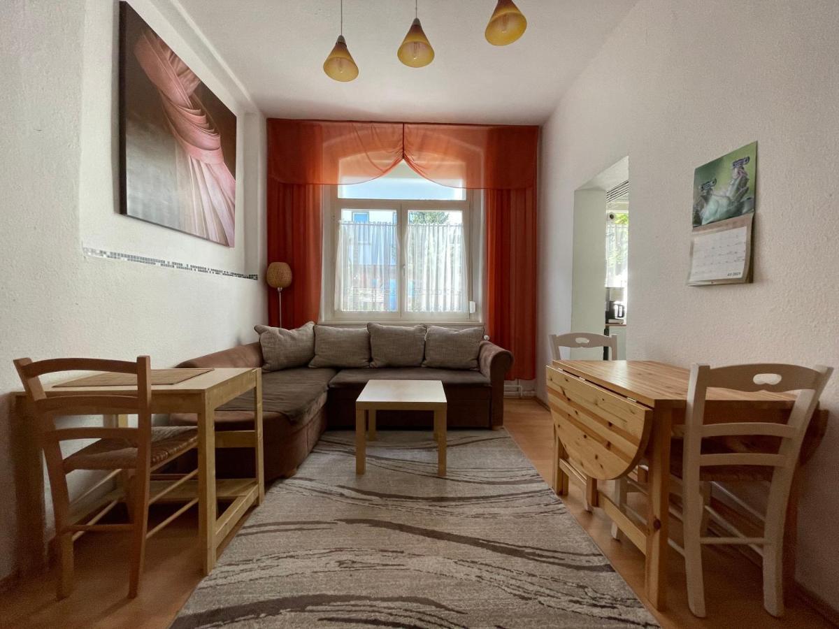 2-Raum Ferienwohnung In Connewitz Leipzig Buitenkant foto